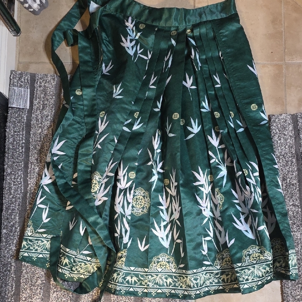 Chinese Hanfu Elegant Green Floral Women's Skirt - Picture 3 of 6